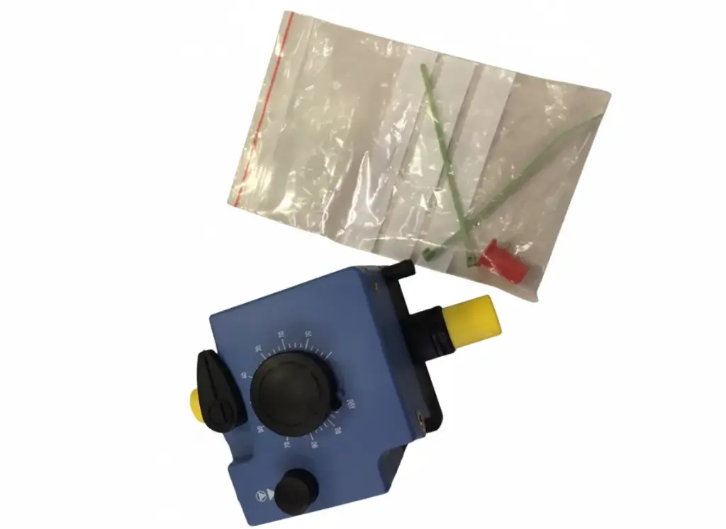 Reinigungsmittelpumpe rot + grün (SNR)